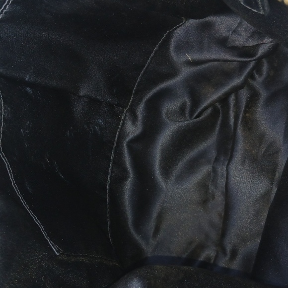 Coach - Picture 10 of 11